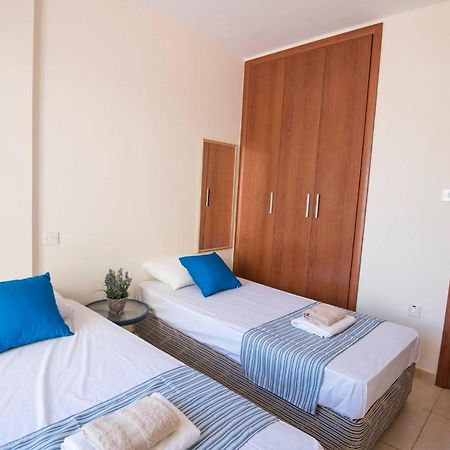 Apartments For Holidays Paralimni Exteriér fotografie