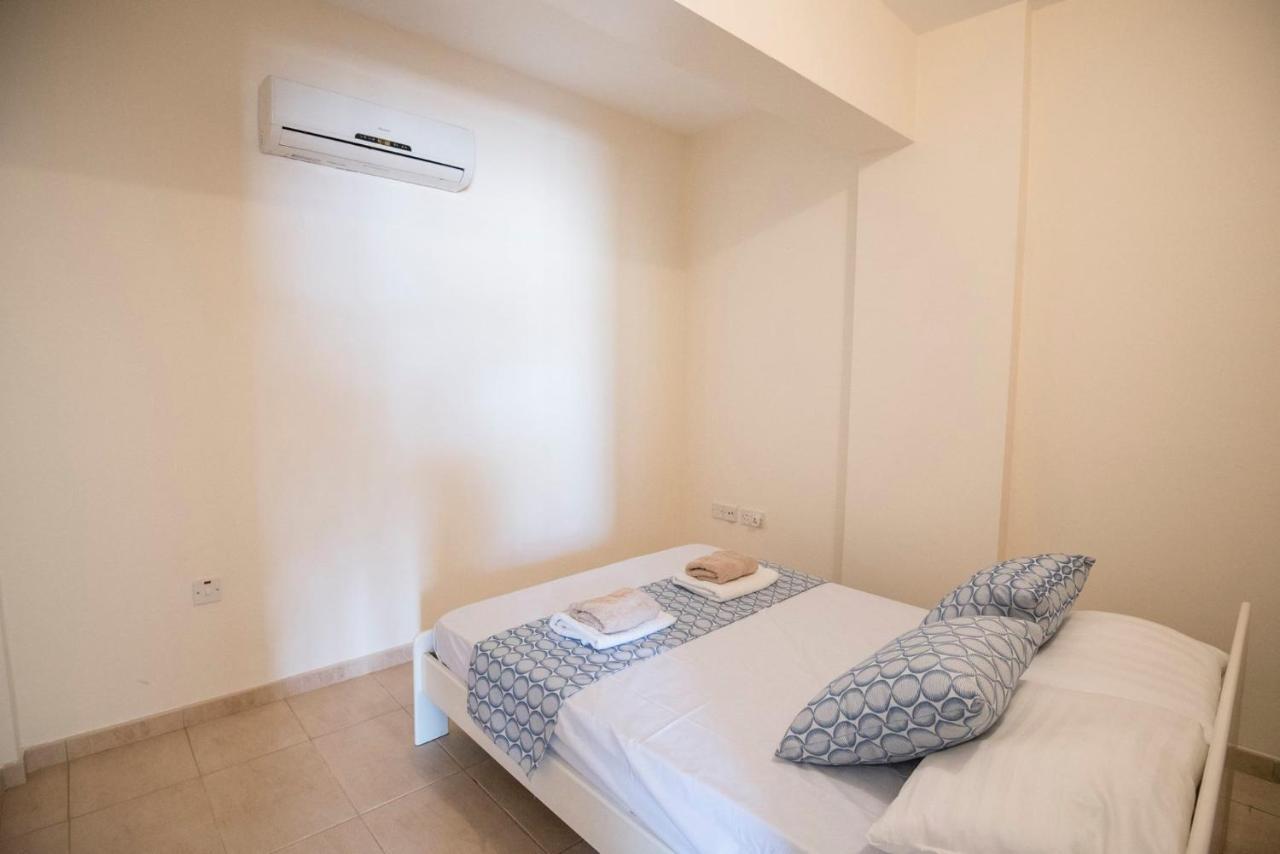 Apartments For Holidays Paralimni Exteriér fotografie