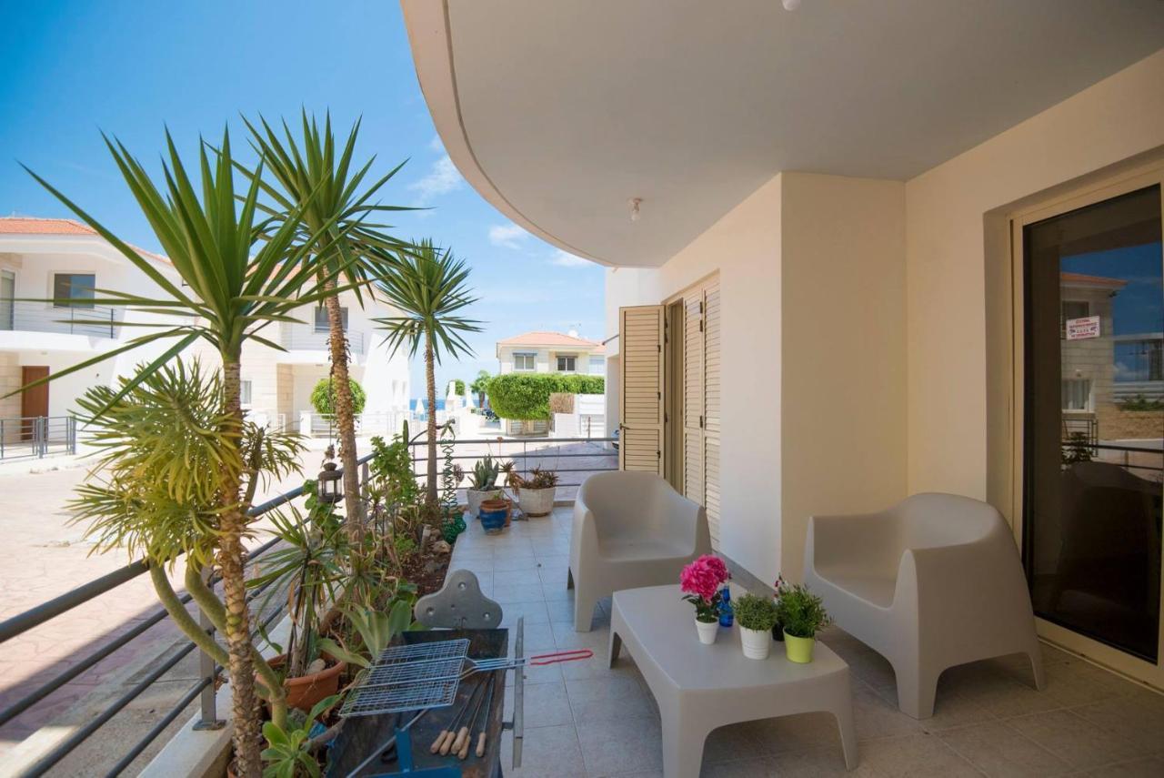 Apartments For Holidays Paralimni Exteriér fotografie